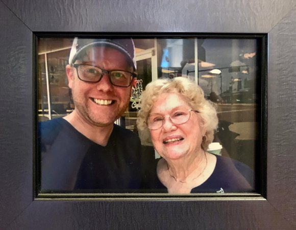 Donald and TuTu at ComeUnity cafe